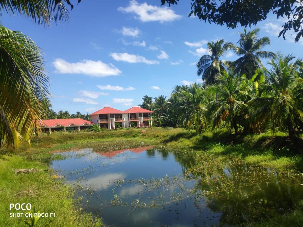 โรงแรมเอ็กโซติกา สแควร์ Lakshmanpur ภายนอก รูปภาพ